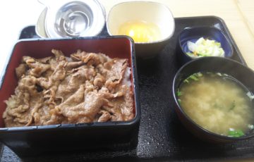 吉野家 特選すきやき重（税込８６０円）を食べてきました！
